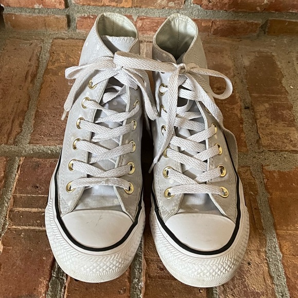 Converse Gray Polka Dot High Top Sneakers - Picture 5 of 9